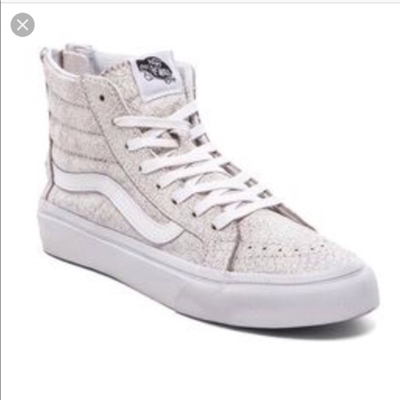 Vans Shoes - Women Vans High Top sz8